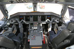 Embraer 190 Flight deck